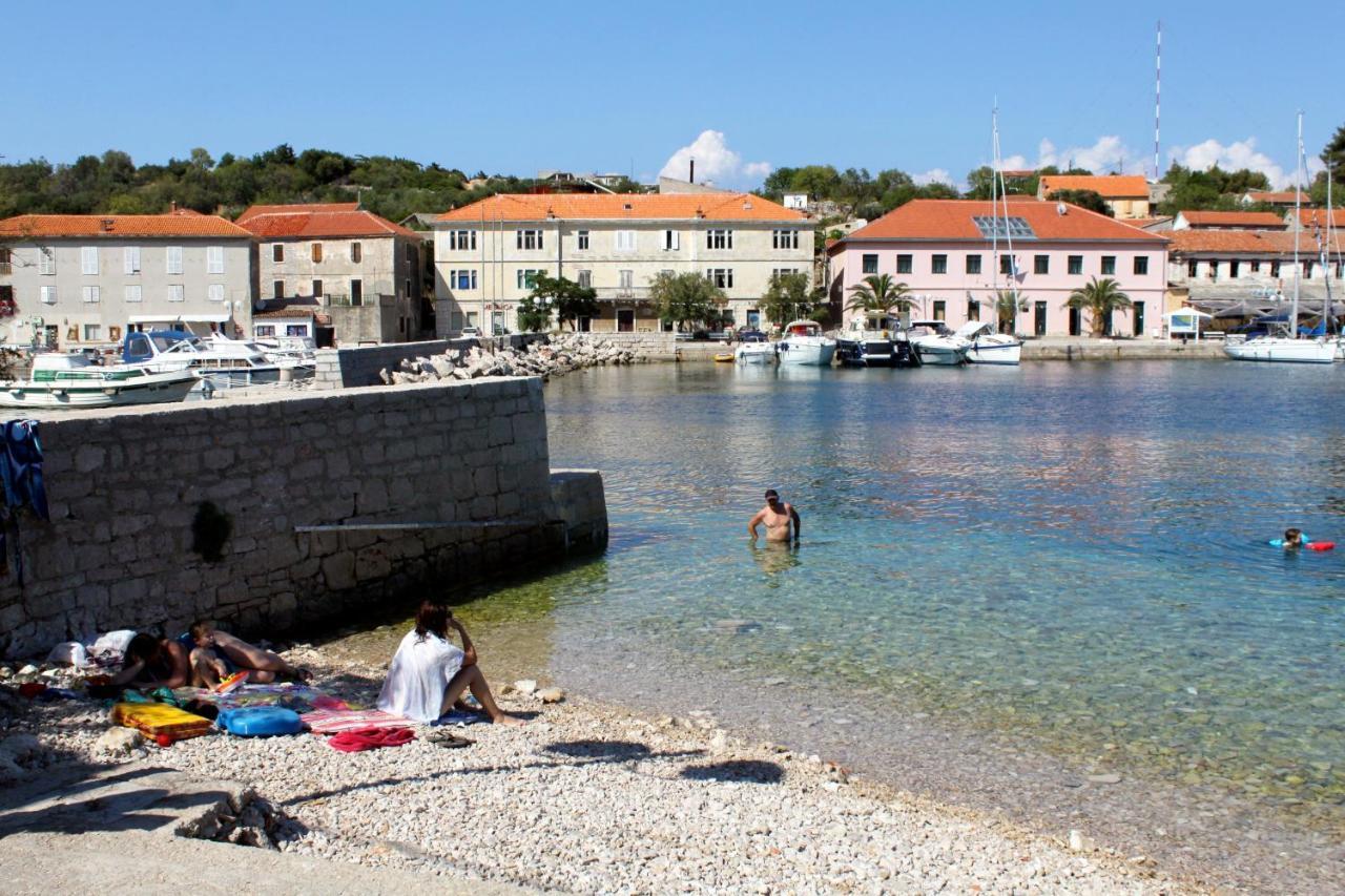 Apartments With A Parking Space Sali, Dugi Otok - 8152 Exterior photo