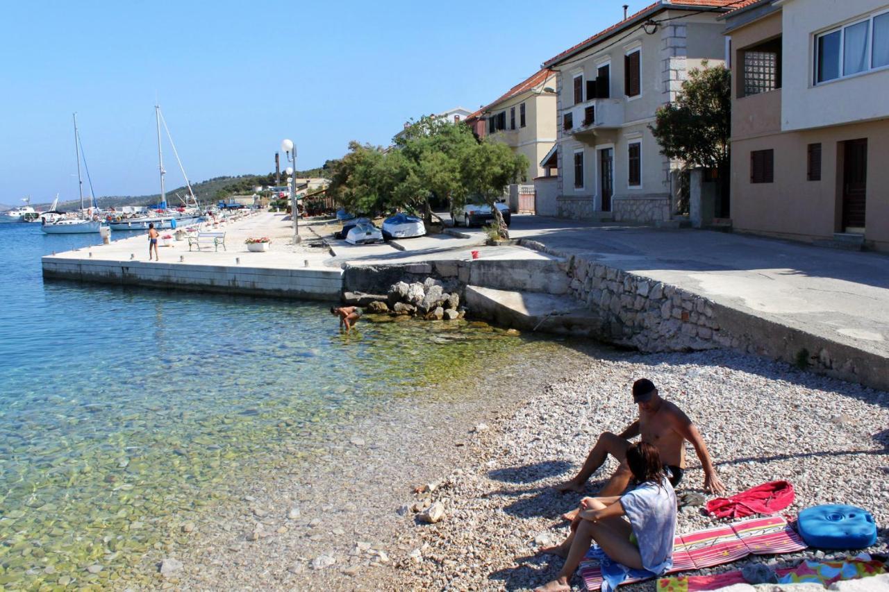 Apartments With A Parking Space Sali, Dugi Otok - 8152 Exterior photo